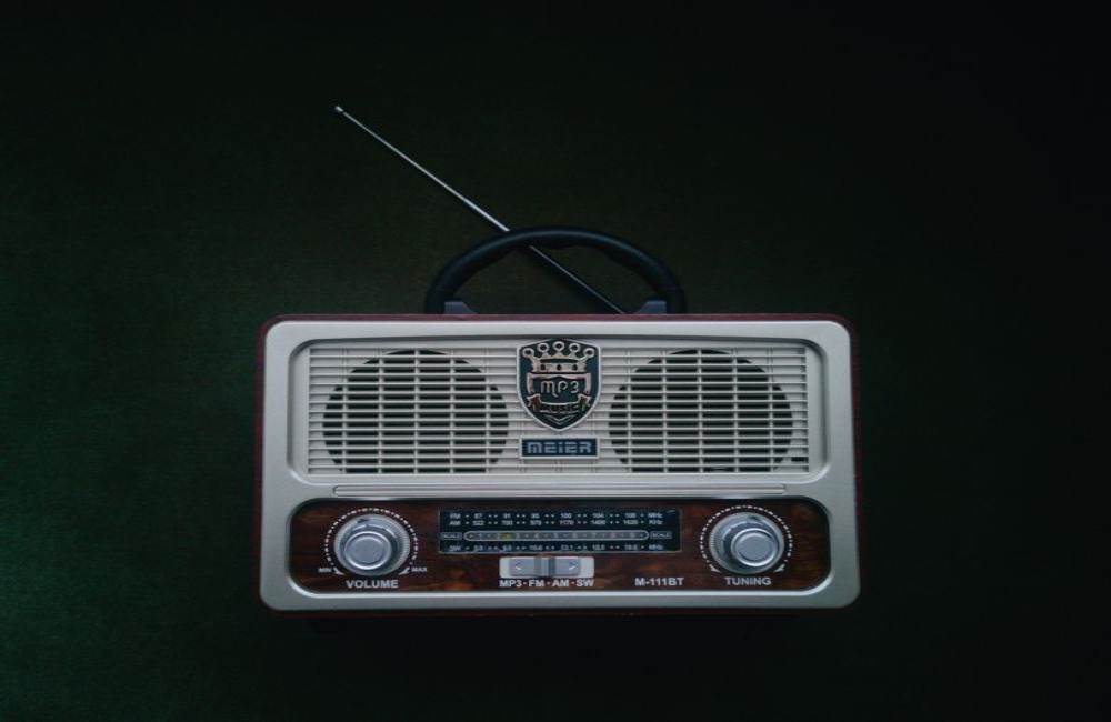 Waarom DAB+ ook interessant is voor liefhebbers van nieuws, muziek en podcasts