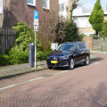 Zakelijk elektrisch rijden en de laadpaal op de zaak